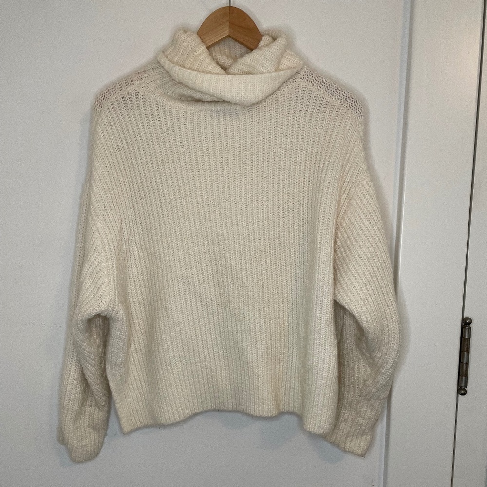 Zara Turtleneck Sweater - White